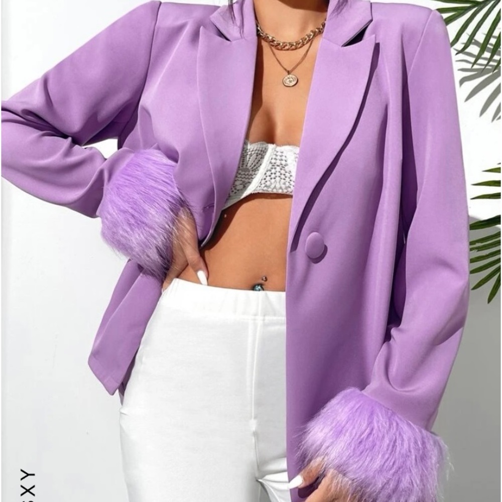 Purple blazer - fur wrist cuff - Picture 2 of 6